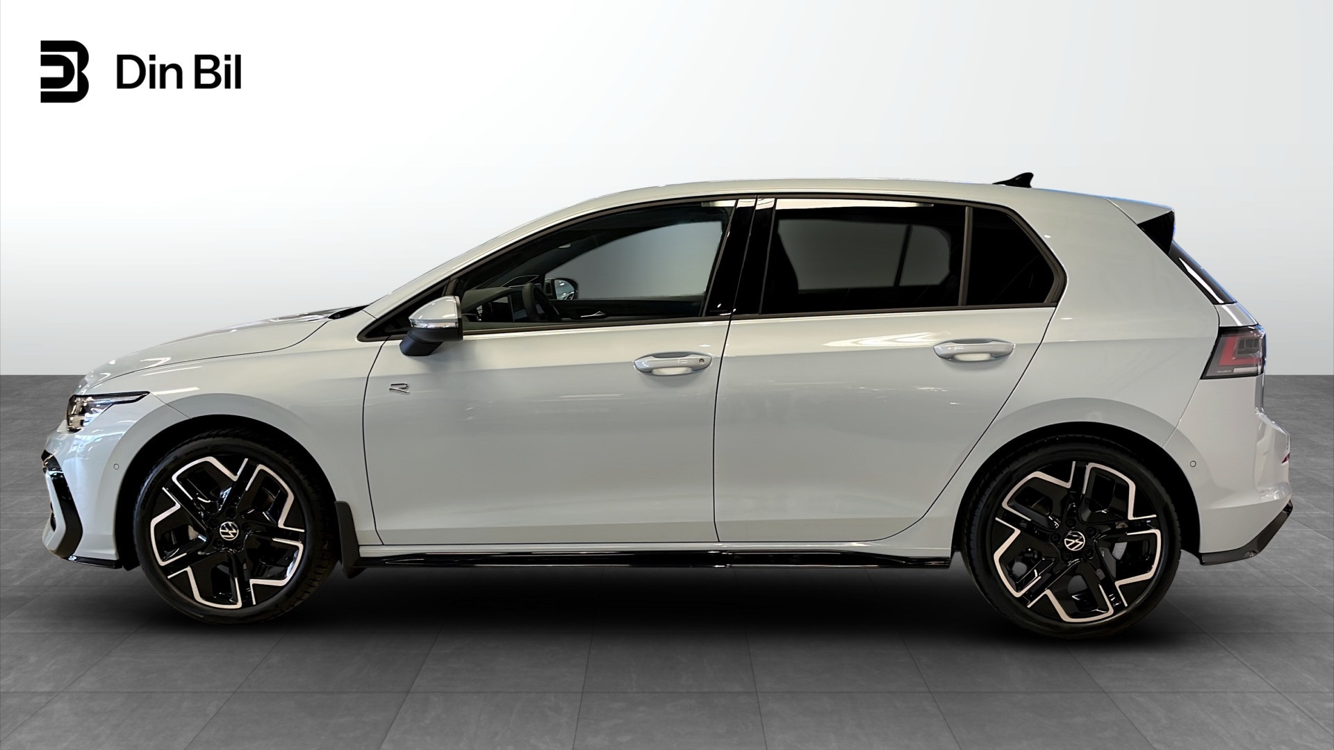 Volkswagen Golf R-LINE 1,5 ETSI DSG 2026, bild 2/38