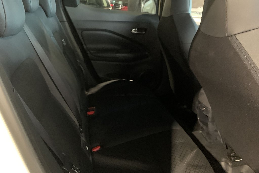 Nissan Juke 1,0 DIG-T 114 hk 6MT N-Connecta Navi Kamera 2024
