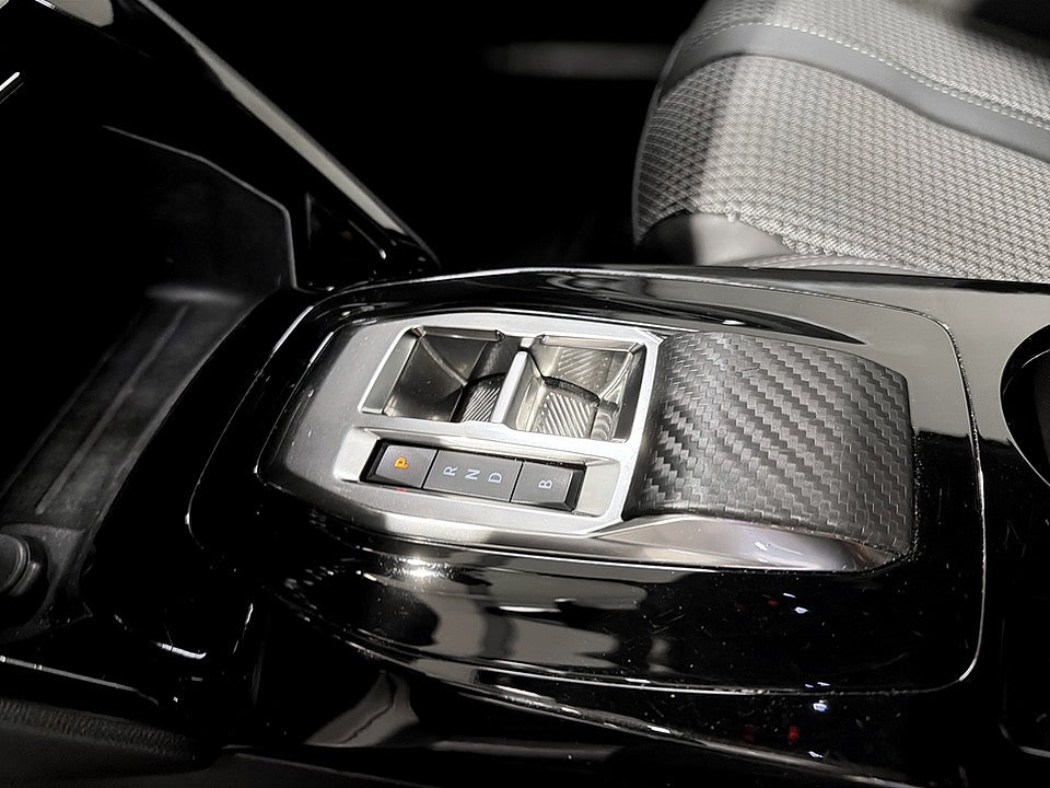Bild på Peugeot E-2008 GT 50kWh 136hk Aut - B-KAMERA, CARPLAY