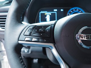 Halvkombi Nissan Leaf 16 av 20