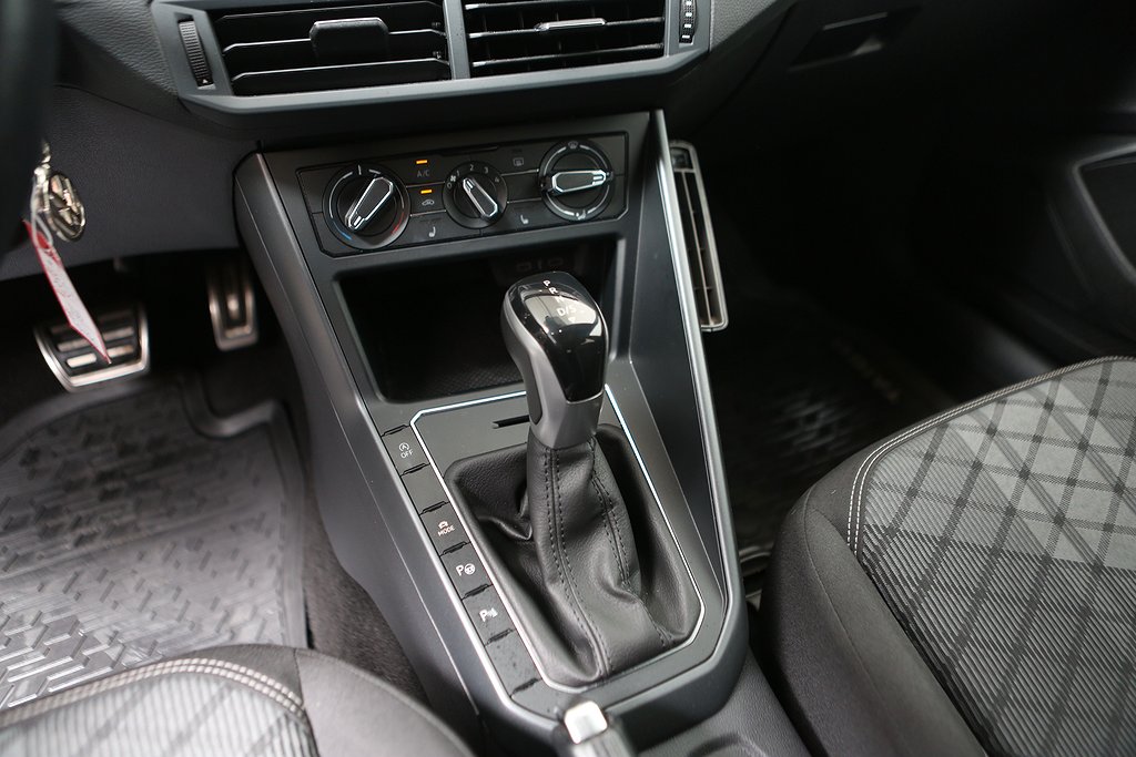 Volkswagen Taigo 1,0 TSI OPF R-Line DSG Motorvärmare 2023