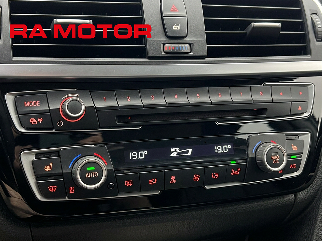 BMW 320D 190hk xDrive Touring | Sport line | P-sens | Drag | 2016