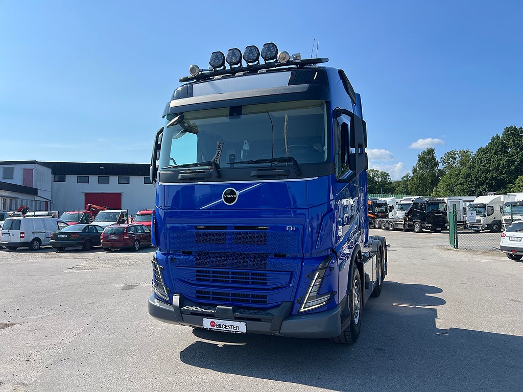 Volvo FH13 540 6x4 Dragbil Lyftbar Tandem Axel, Hydraulik, Fullutrust.