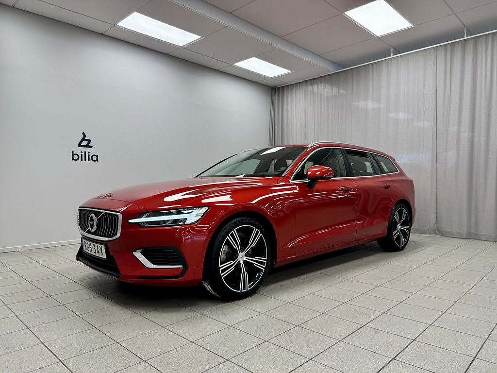 Volvo V60 Recharge T8 Inscription | Dragkrok | Dynamiska LED