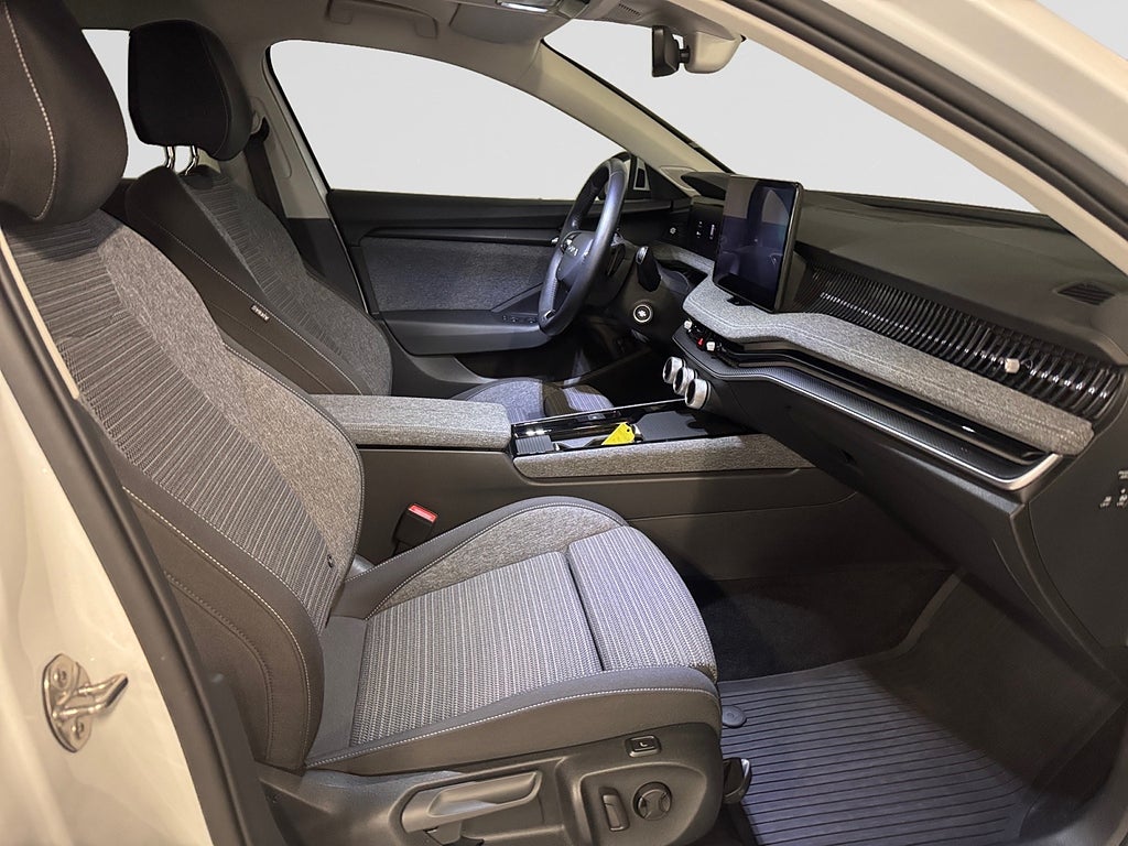 Skoda Superb iV Kombi Selection Explore Edition Drag Adaptiv fart mm bild 19