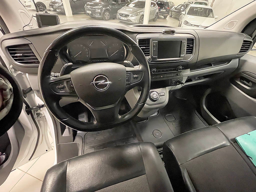 Opel Vivaro 2,0 Hdi Automat 122Hk