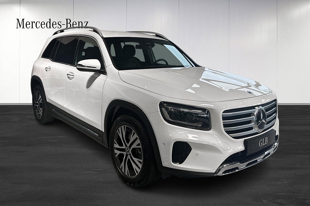 Mercedes-Benz GLB 200  Lagerkampanj / Omgående Leverans!