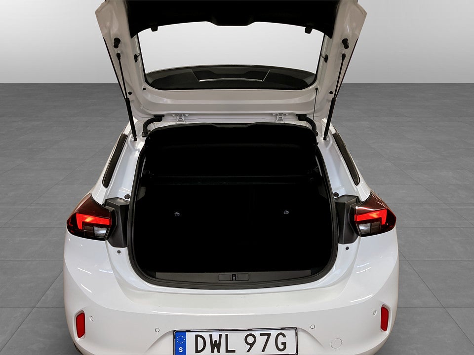 Bild på Opel Corsa-e D&T 50kWh 136hk Aut B-KAMERA CARPLAY