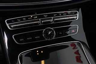 Kombi Mercedes-Benz E 14 av 19