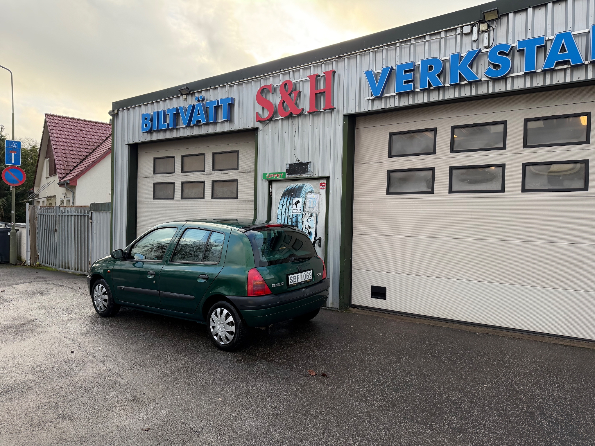 Renault Clio 5-dörrars Halvkombi 1.4 2001, bild 3/34