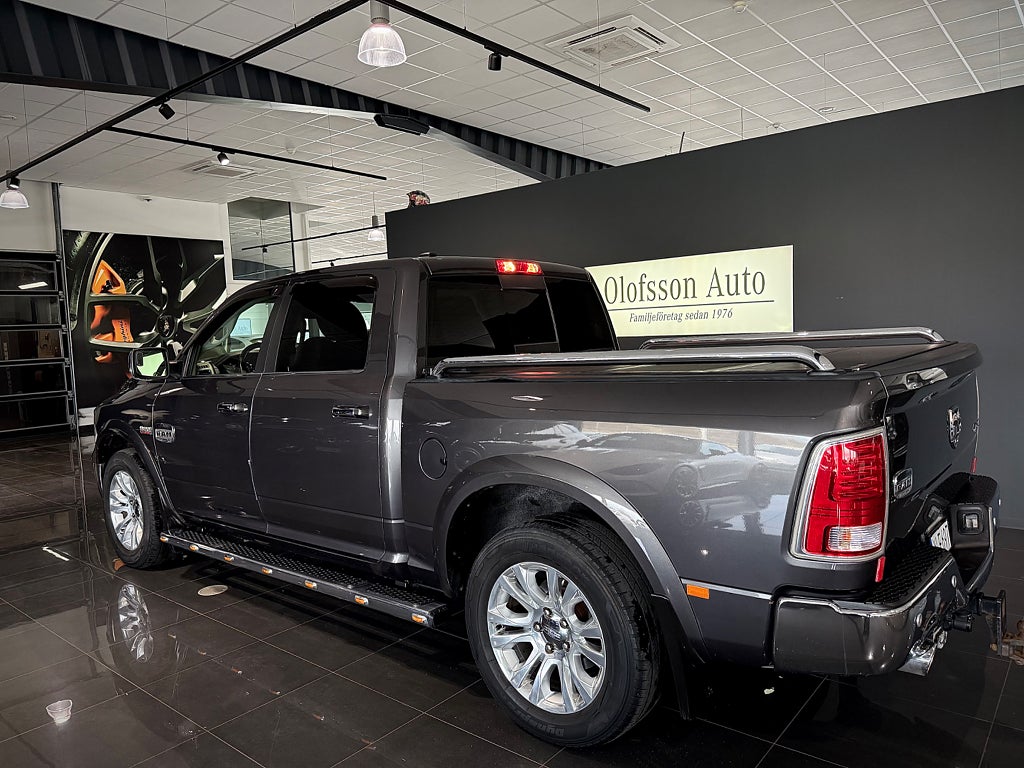 Dodge RAM Crew Cab 5.7 V8 HEMI 4×4 Long Horn - bild 2