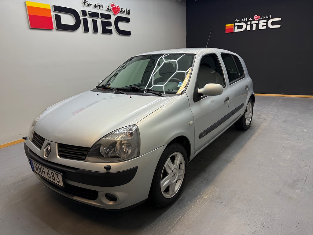 Renault Clio 5-dörrars Halvkombi,Nybesiktigad,Nykamrem,AC 