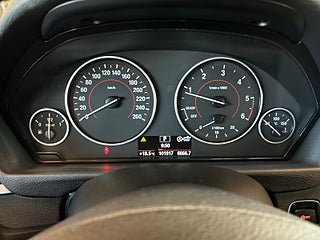 BMW 320D xDrive Touring Steptronic Sport line Drag/Psens/BT – bild 17