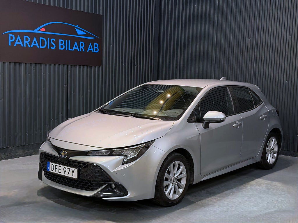 Toyota Corolla Hybrid e-CVT Active Plus Ny servad