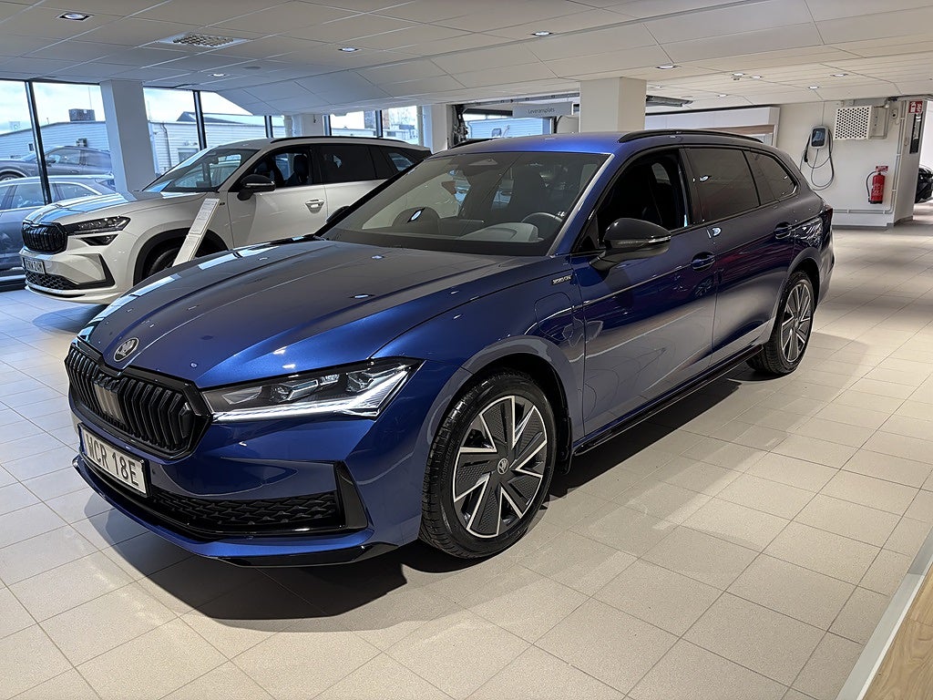 Skoda Superb Combi SPORTLINE 1,5 TSI IV 204 HK 6 VXL DSG