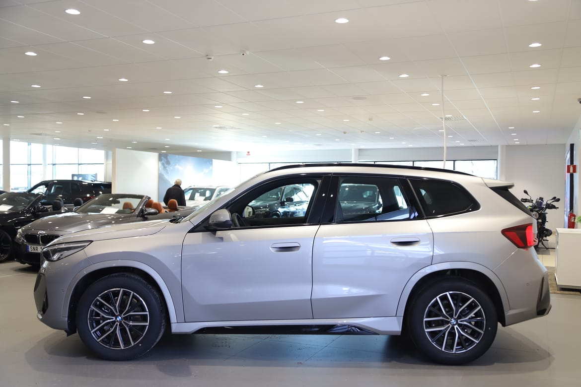 BMW X1 18i M Sport 2026, bild 6/10
