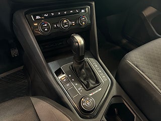 Volkswagen Tiguan 2.0 TSI 4Motion S&V/Drag/Kamera/Pvärm/Carplay – bild 24