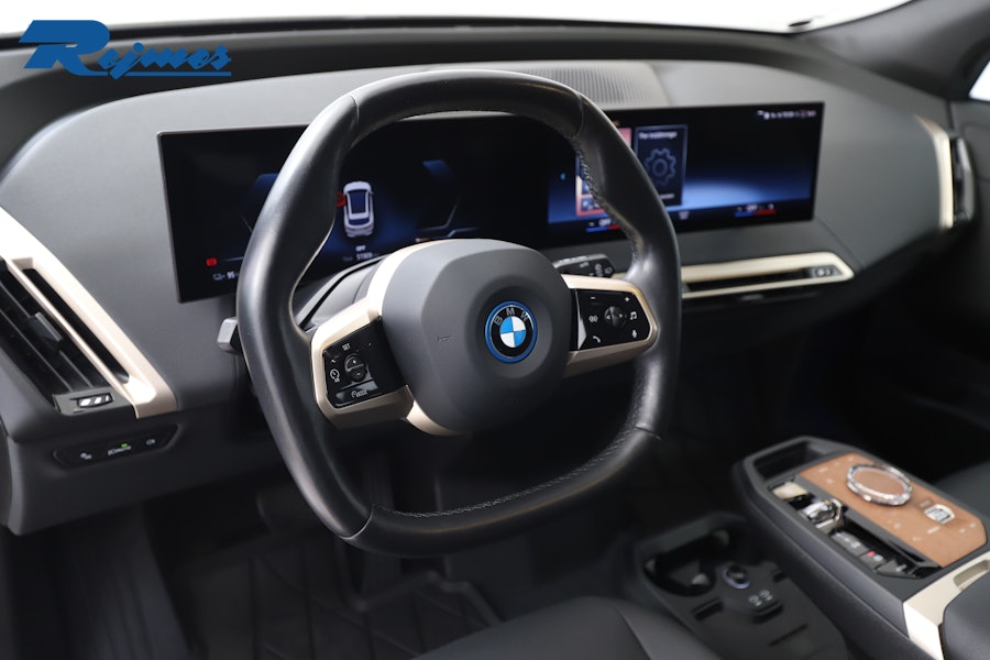 BMW iX xDrive50 Sport Innovation, 524hk 2023, photo 2/54