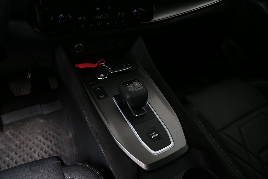 Nissan Qashqai 1,3 DIG-T XTRONIC-CVT MHEV 158hk N-Design 360° Leasbar 2025