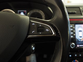 Halvkombi Skoda Superb 23 av 27