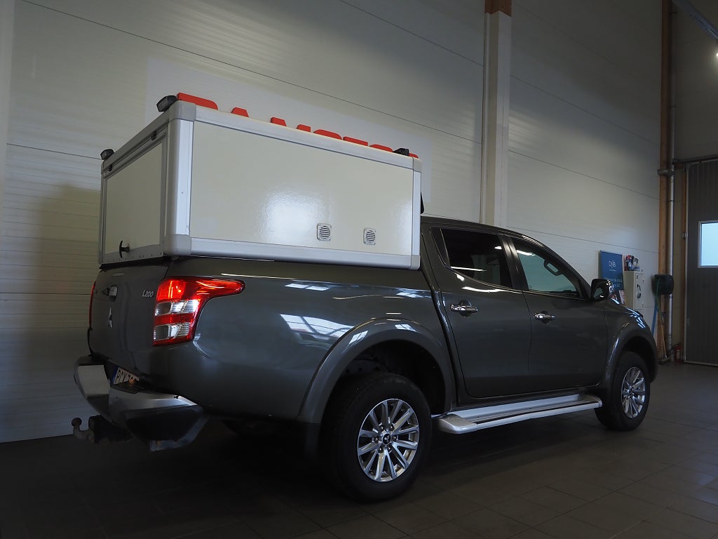Mitsubishi L200 Dubbelhytt 2.2 Di-D 181hk | Dragkrok | Kåpa | Kamera | 2017