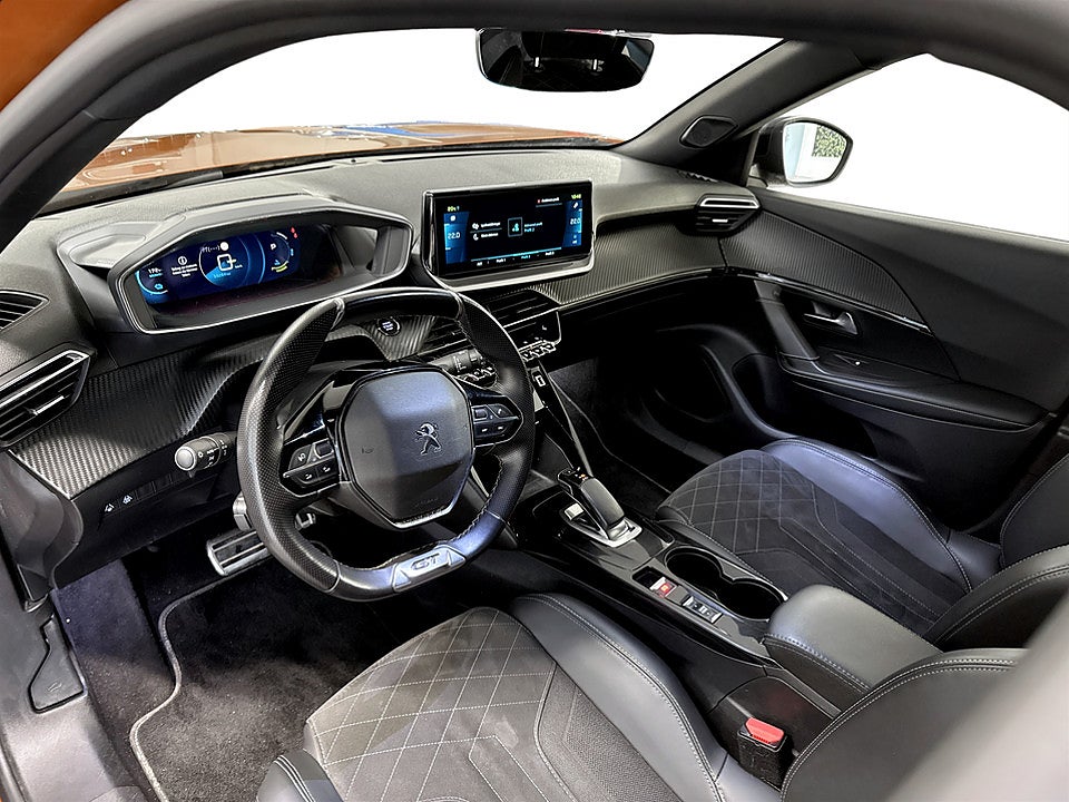 Bild på Peugeot E-2008 GT 50kWh 136hk Aut B-KAMERA CARPLAY