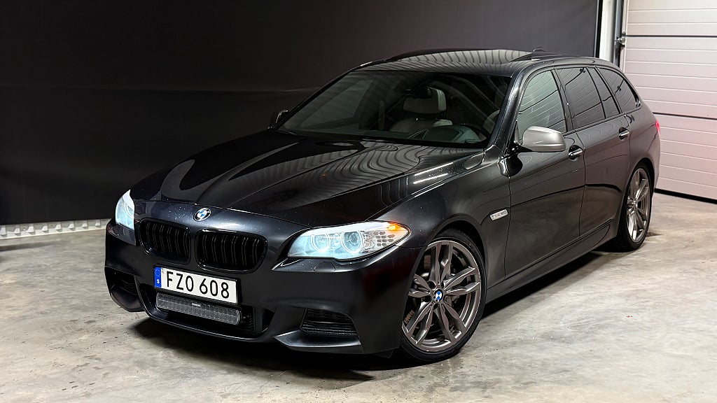 BMW M550D xDrive M Sport | Panorama | Tv | Soft close | Bra spec