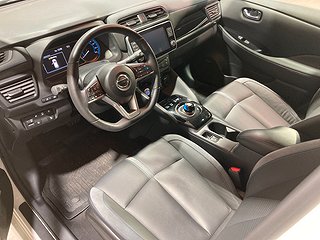 Halvkombi Nissan Leaf 9 av 20
