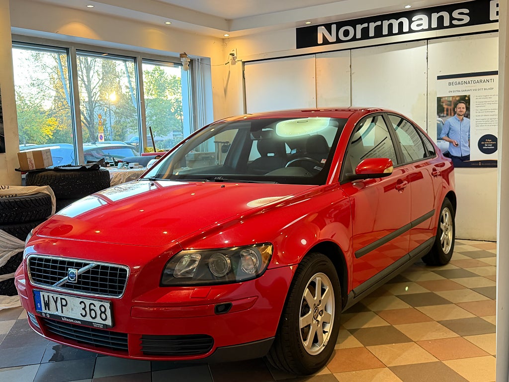 Volvo S40 1.6 Nybesikt/Kambyt/Drag/M+Värm