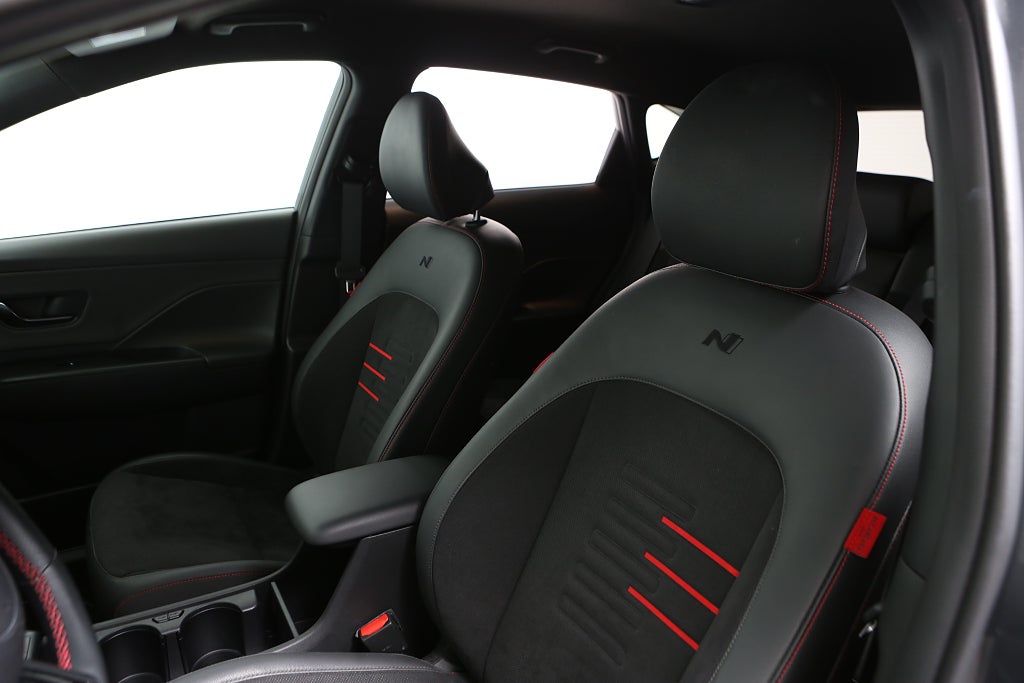 Hyundai Kona Hybrid 1.6 GDi DCT N-Line / Techpaket / Demobil