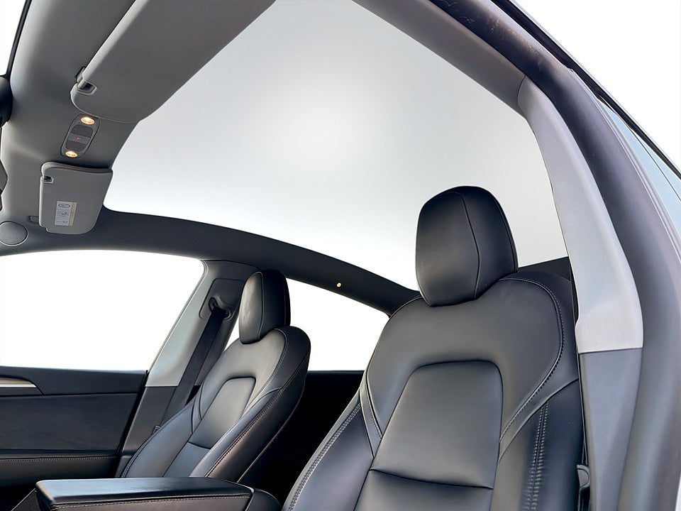 Bild på Tesla Model Y Long Range 514hk Aut AWD DRAG PANO