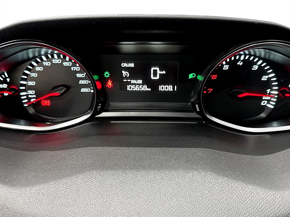 Bild på Peugeot 308 5D Active 1.6 THP 125hk PANORAMA
