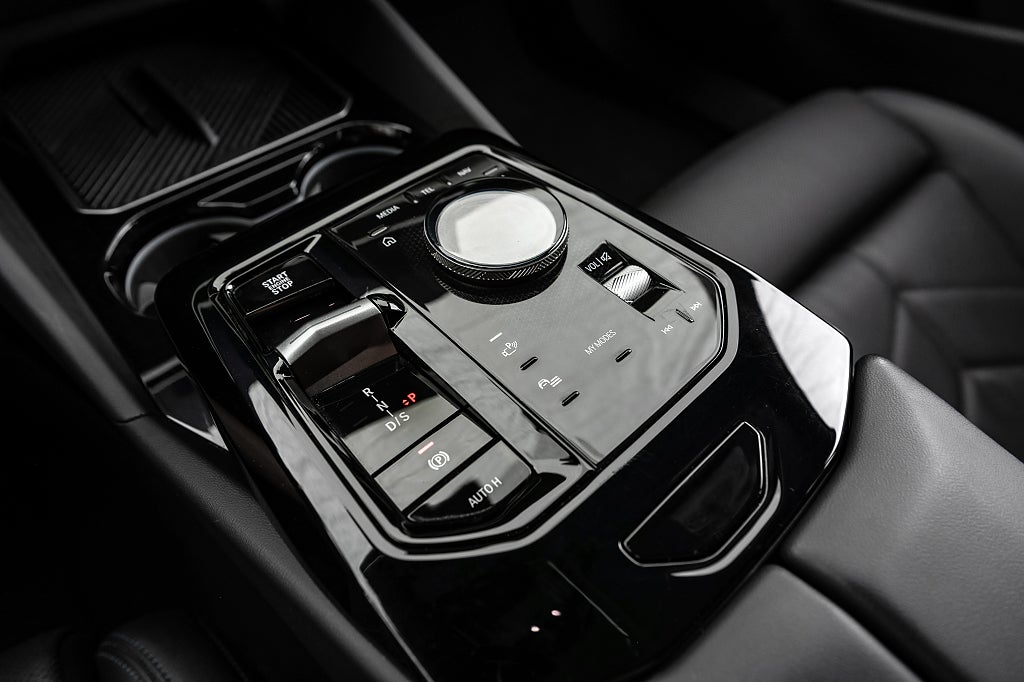 BMW 530e 2025 - miniatyr 13