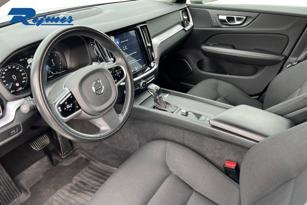 Volvo V60 D4 Momentum Edition 2019, photo 6/10