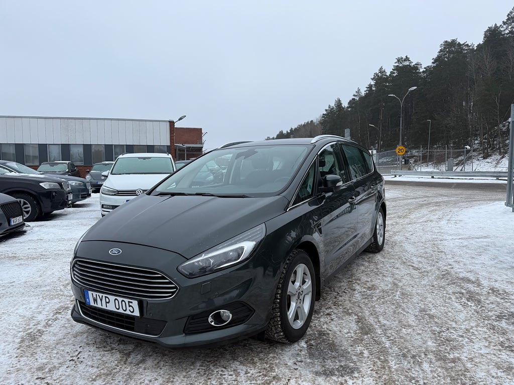 Ford S-Max 2.0 TDCi 180hk 7-sits Business Drag D-Värmare Euro 6