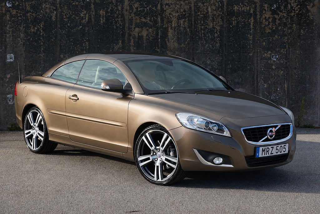 Volvo C70 T5 230hk Summum|Låga Mil|Sv-Såld|Keyless|Premium Sound|