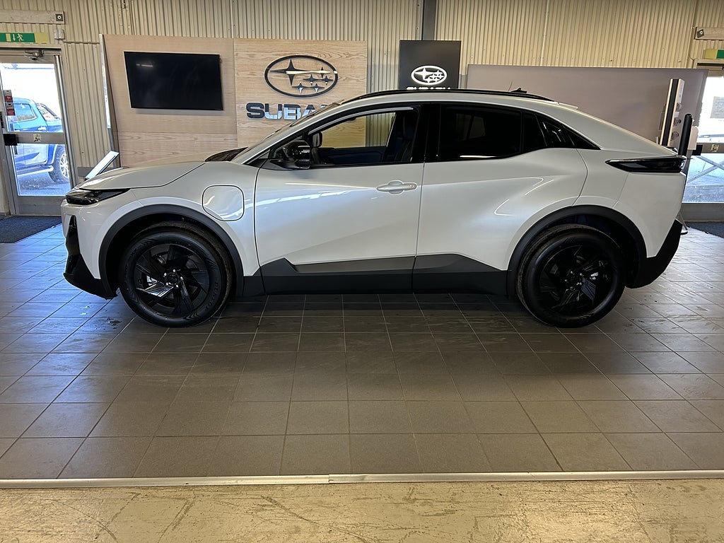 Subaru Uncharted Limited 77kWh FWD