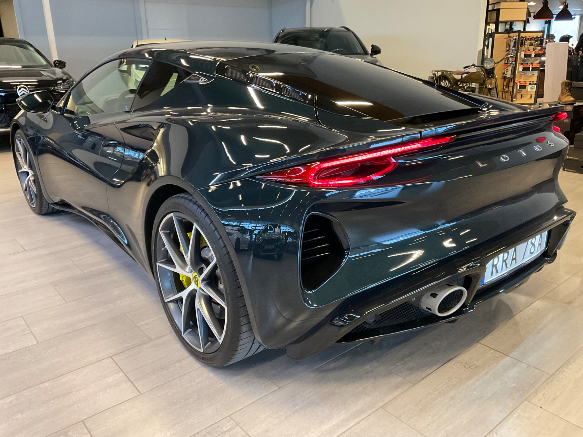 Lotus Emira 2023, photo 6/38
