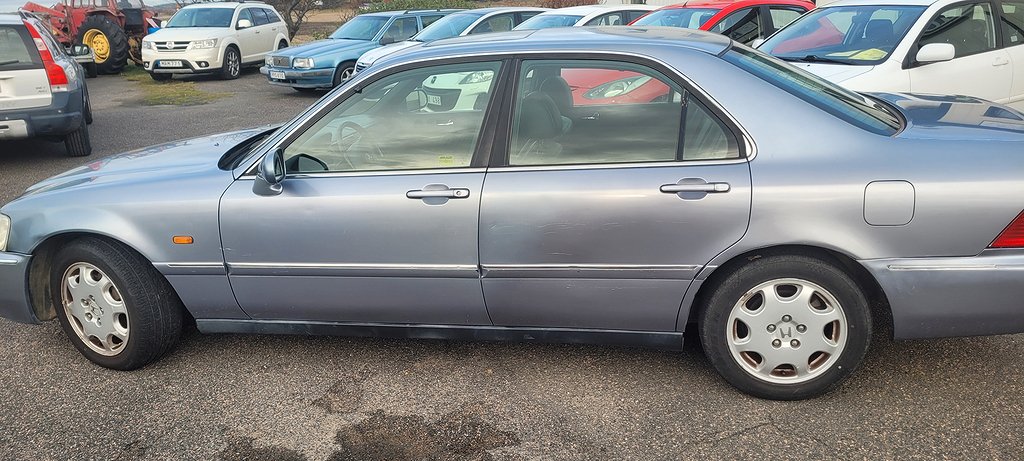Honda Legend 3.5 V6 Automatic, 208hp, 1999