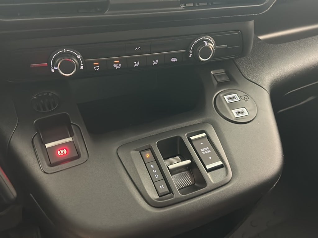 Citroen Berlingo L1 130 AT8 *WEBASTO/DRAG* – bild 12