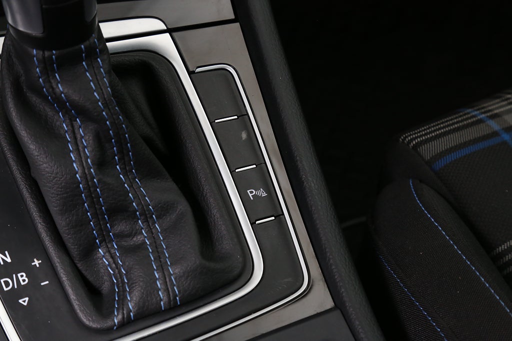 Volkswagen Golf GTE 1,4 TSI Plug-in 204hk DSG Dragkrok 2020