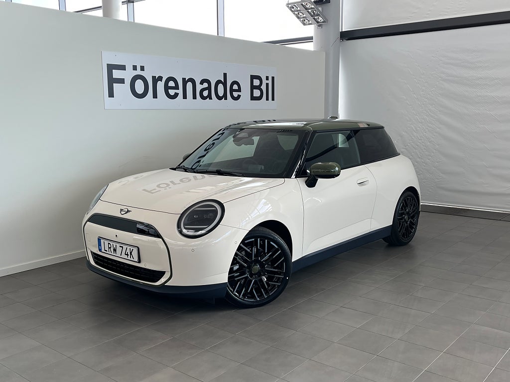 MINI Cooper SE Paul Smith Edition Privatleasa från 4414 kr/mån 