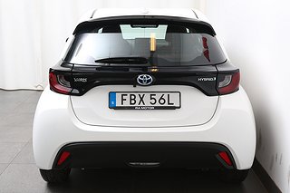 Halvkombi Toyota Yaris 6 av 25