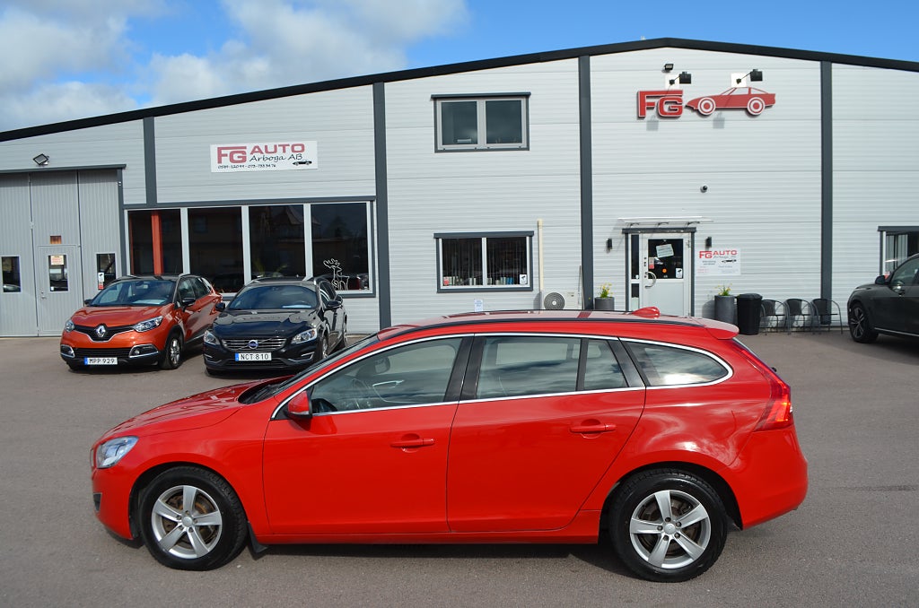 Volvo V60 D2 Momentum 115 hk D-Värmare Drag Euro 5