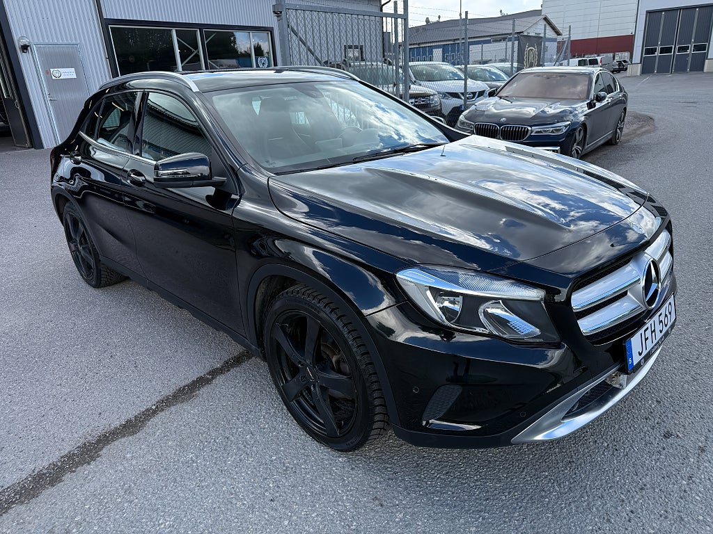 Mercedes-Benz GLA 220 CDI 4MATIC Automat 170hk Navi Drag M-värmare Ny bes