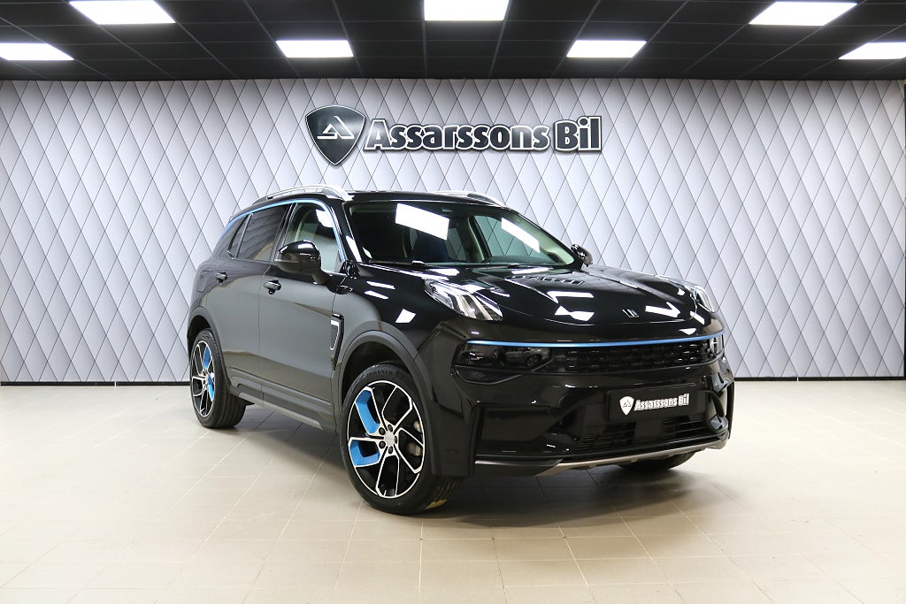 Lynk & Co 01 PHEV / Navi / Panorama / 360-kamera / Minnestolar