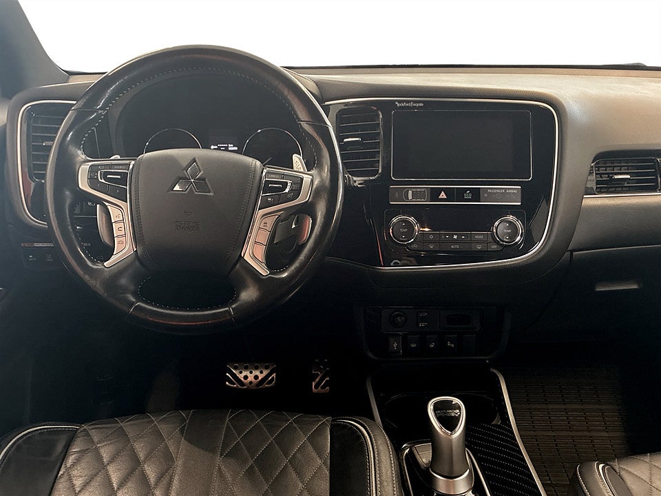Bild på Mitsubishi Outlander S-Edition PHEV 224hk Aut 4WD B-KAMERA