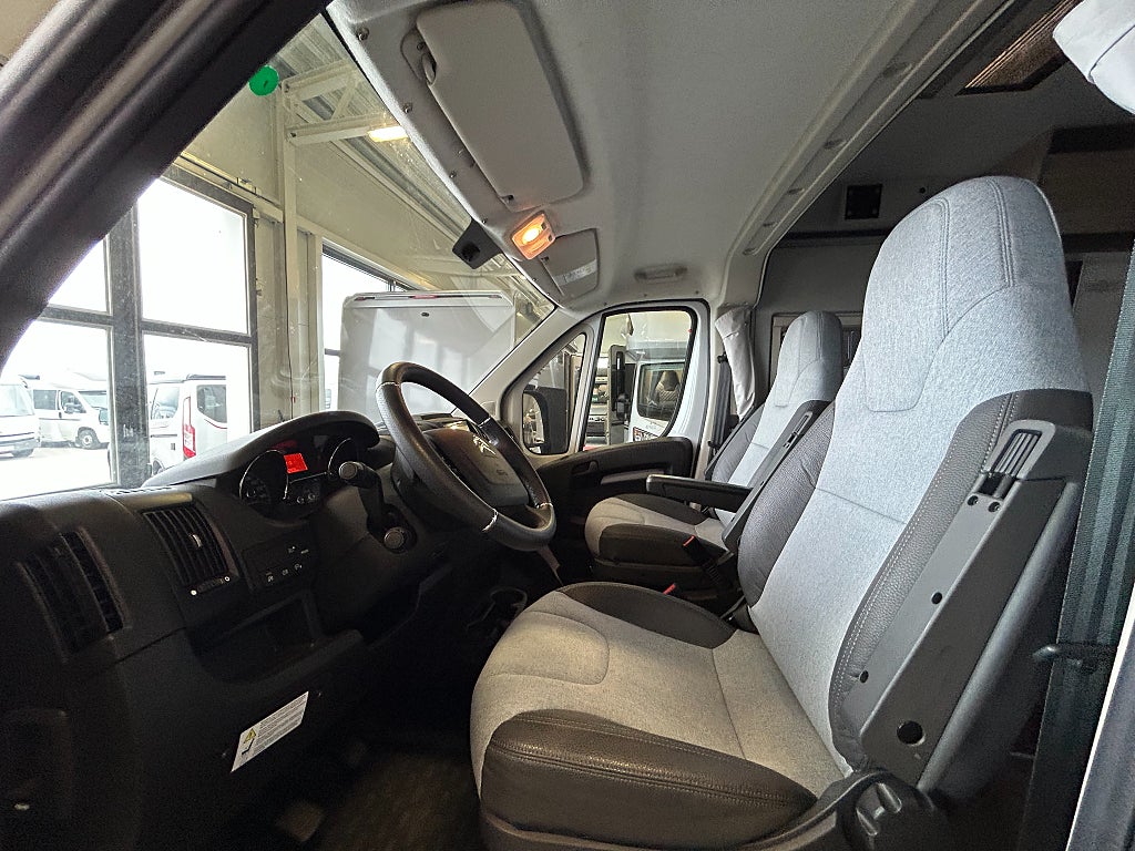 Sun Living V 65 SL / AC / Drag / Inverter / Solcell / LED ljusramp /  - Sun Living