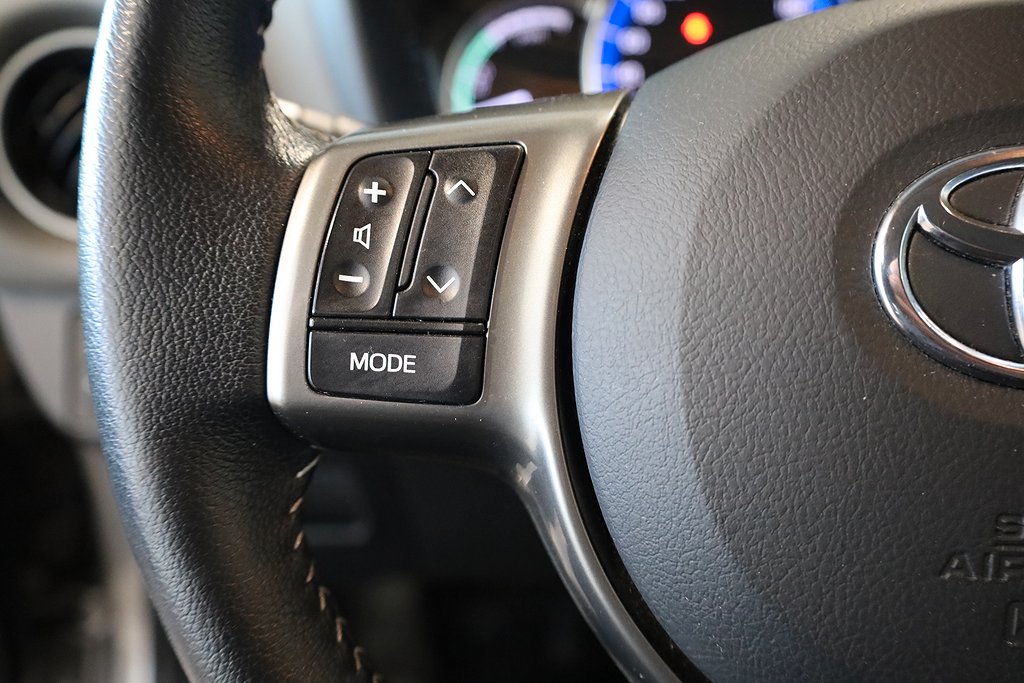 Toyota Yaris Hybrid e-CVT Active Kamera 6400 mil Blåtand 2015
