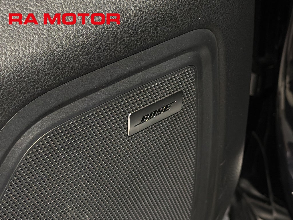 Porsche Macan Turbo 400hk |Sport Chrono|Pano|Bose|PDLS+|Värmare| 2018